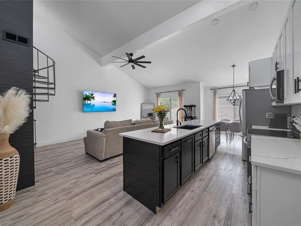 6738  Eastridge Drive  101, Dallas Texas 75231