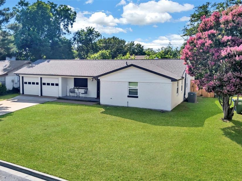 6437  Carousel Drive , Watauga Texas 76148
