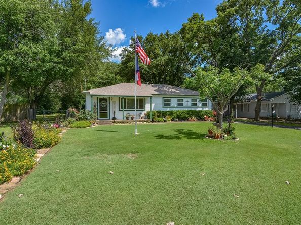 529  Lee Street , Cedar Hill Texas 75104