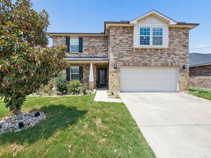709  Bastrop Drive , Arlington Texas 76002