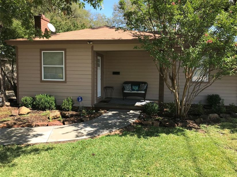 2521  Littlepage Street , Fort Worth Texas 76107