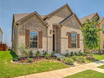7124  Isle Royal Lane 