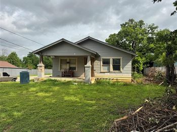 3301  Baylor Street 