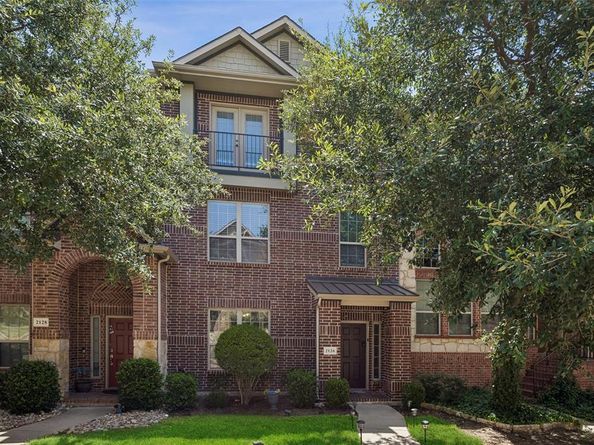 2126  Mcparland Court , Carrollton Texas 75006