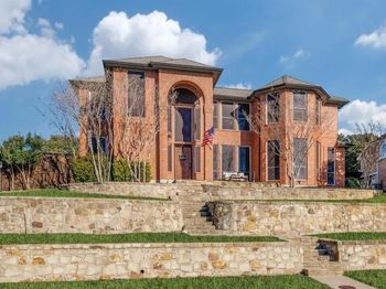 618  Knollwood Drive 