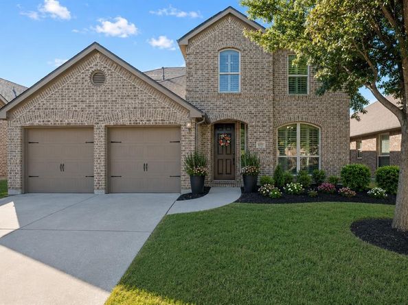 8221  Bayberry Avenue , Lantana Texas 76226