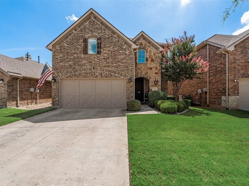 920  Sheldon Road , Argyle Texas 76226