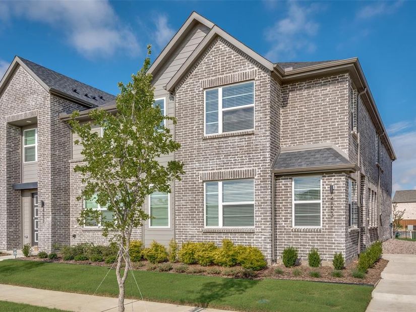 4553  Lamplights Drive , Celina Texas 75078
