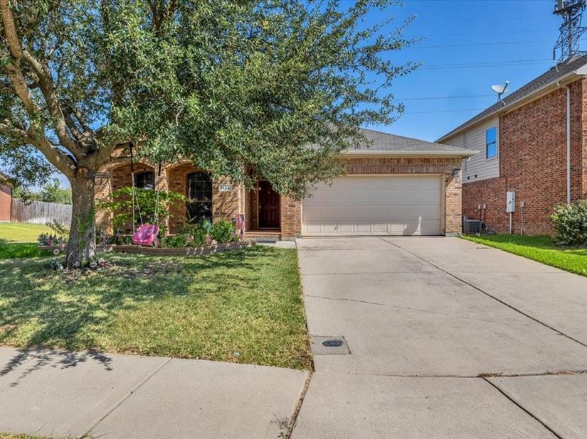 1124  Sunderland Lane , Fort Worth Texas 76134