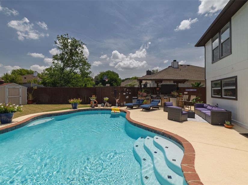 5916  Wisdom Creek Drive , Dallas Texas 75249