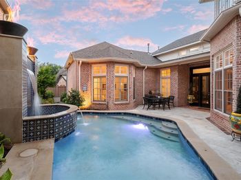 6914  Oak Manor Drive 