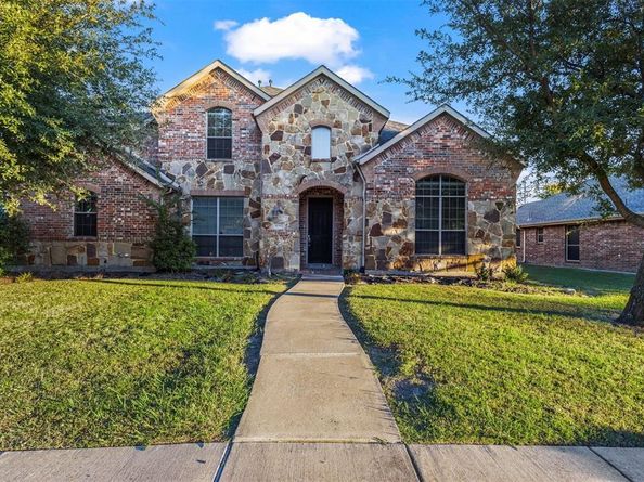 8302  Munich Drive , Rowlett Texas 75089