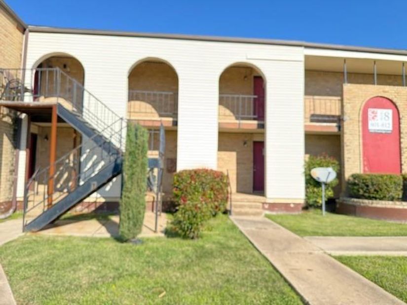 6000  Westridge Lane  802, Fort Worth Texas 76116