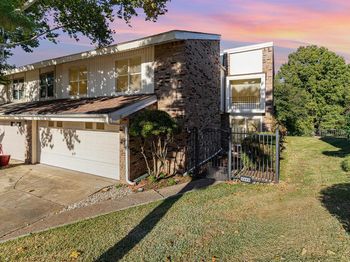 2945  Country Place Circle 