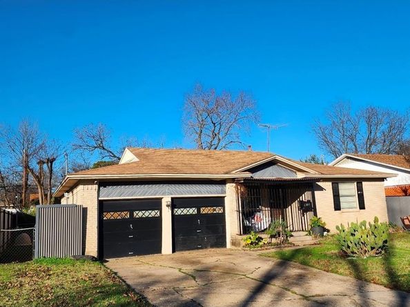 8715  Fairhaven Lane , Dallas Texas 75227