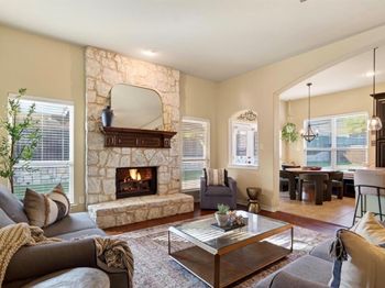 908  Hollowbrook Circle 