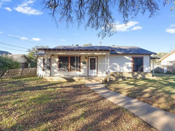 4735  Panola Avenue , Fort Worth Texas 76103