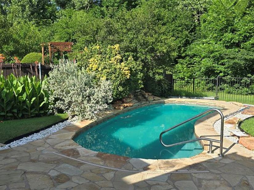 1706  Hollow Creek Court , Garland Texas 75040