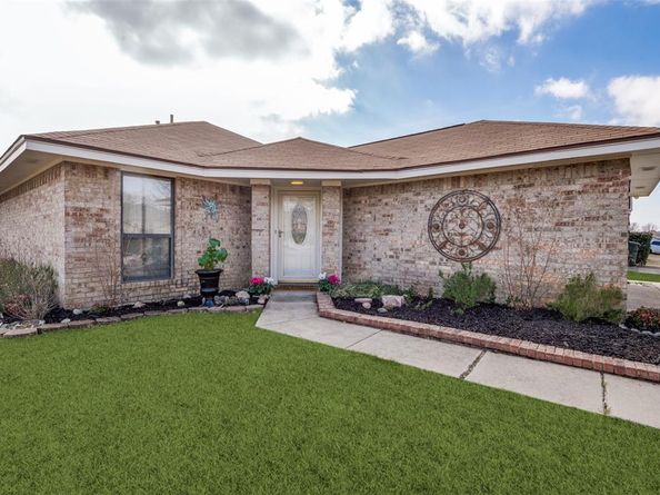 2022  Gallante Drive , Carrollton Texas 75007