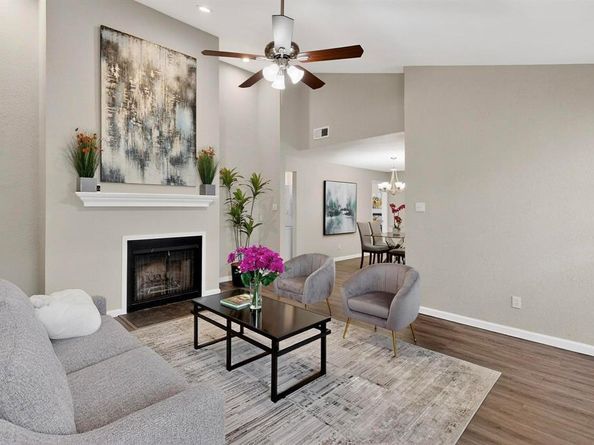 218 N Beacon Street  108, Dallas Texas 75214