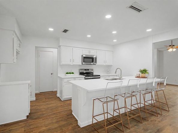 2217  Benbrook Drive , Carrollton Texas 75007