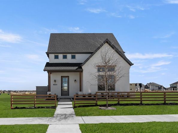 8620  Treeline Parkway , Justin Texas 76247