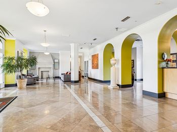 329 E Colorado Boulevard 