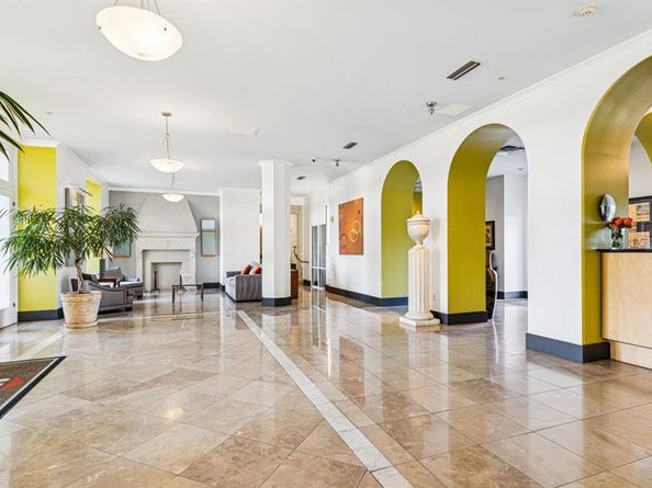 329 E Colorado Boulevard  305, Dallas Texas 75203