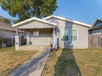 2221  Refugio Avenue 