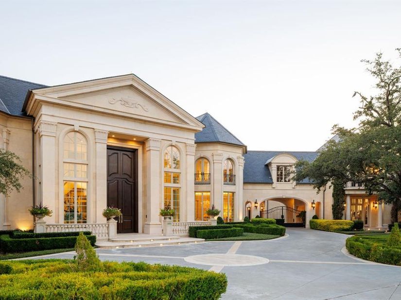10617  Bridge Hollow Court , Dallas Texas 75229