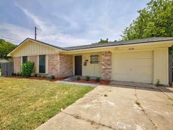 3250  Pacesetter Drive 
