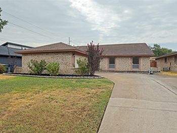 2205  Phoenix Drive 