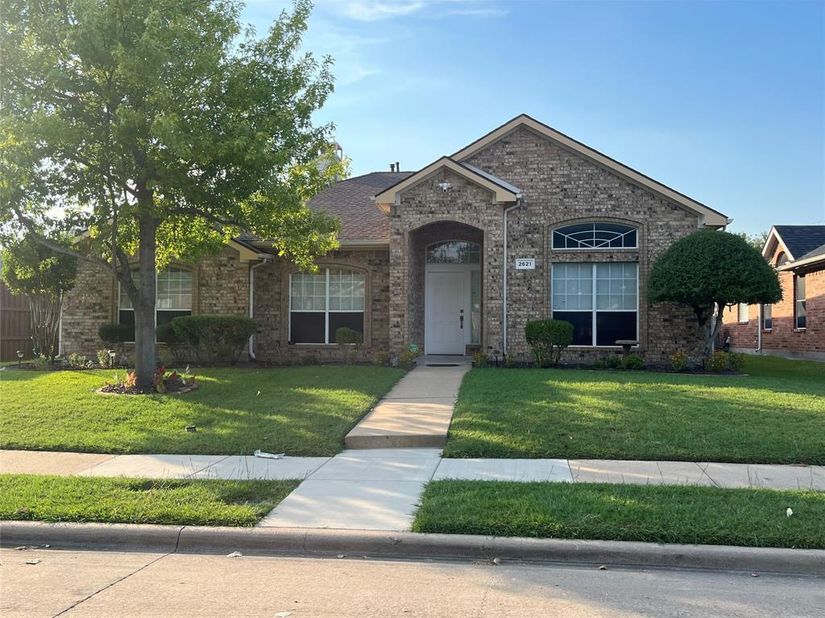 2621  Hackberry Creek , Mesquite Texas 75181