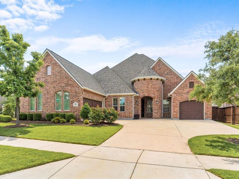 1095  Jennala Drive , Frisco Texas 75036