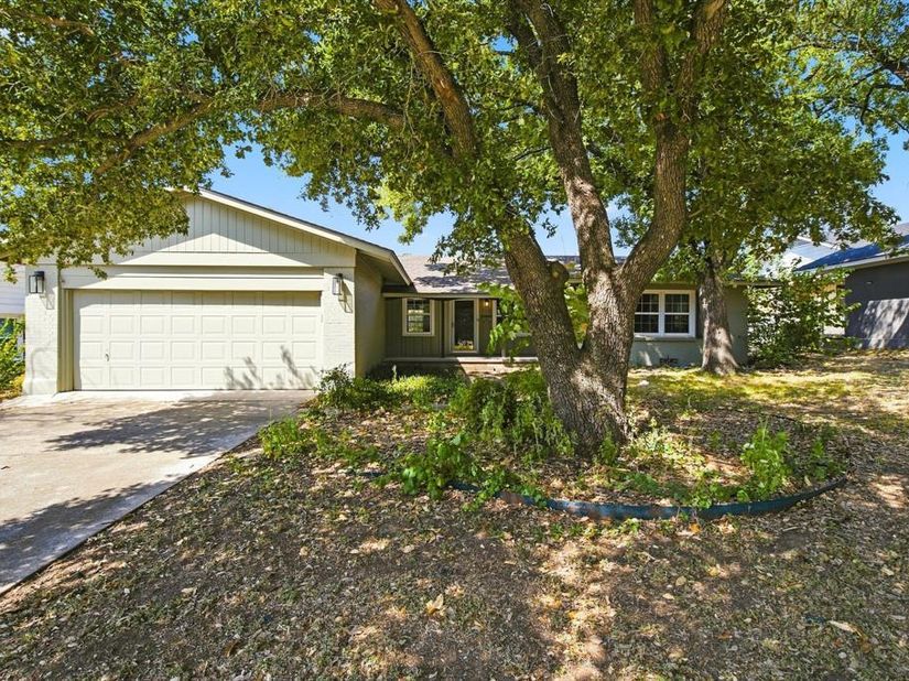 3300  Leith Avenue , Fort Worth Texas 76133