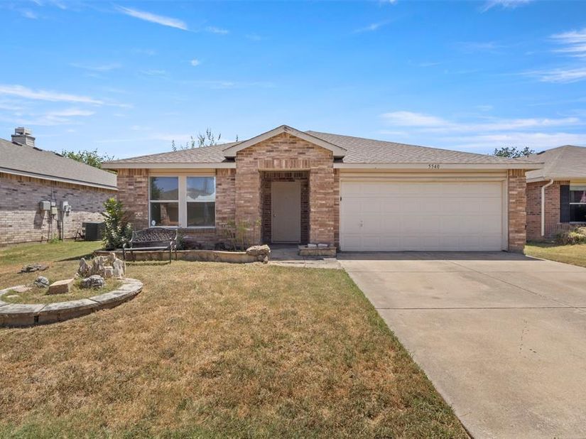 5540  Camarillo Drive , Fort Worth Texas 76244