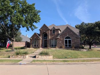 2360  Lake Forest Drive 
