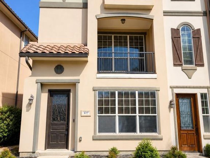 627  Senda   58, Irving Texas 75039