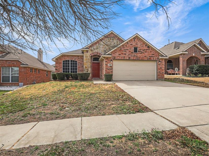 704  Darlington Trail , Fort Worth Texas 76131