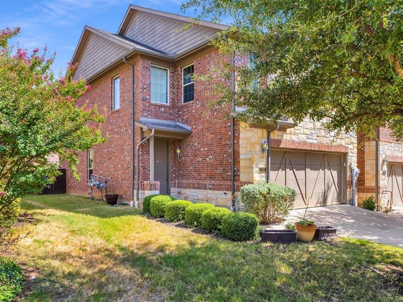 399  Teague Drive , Lewisville Texas 75067