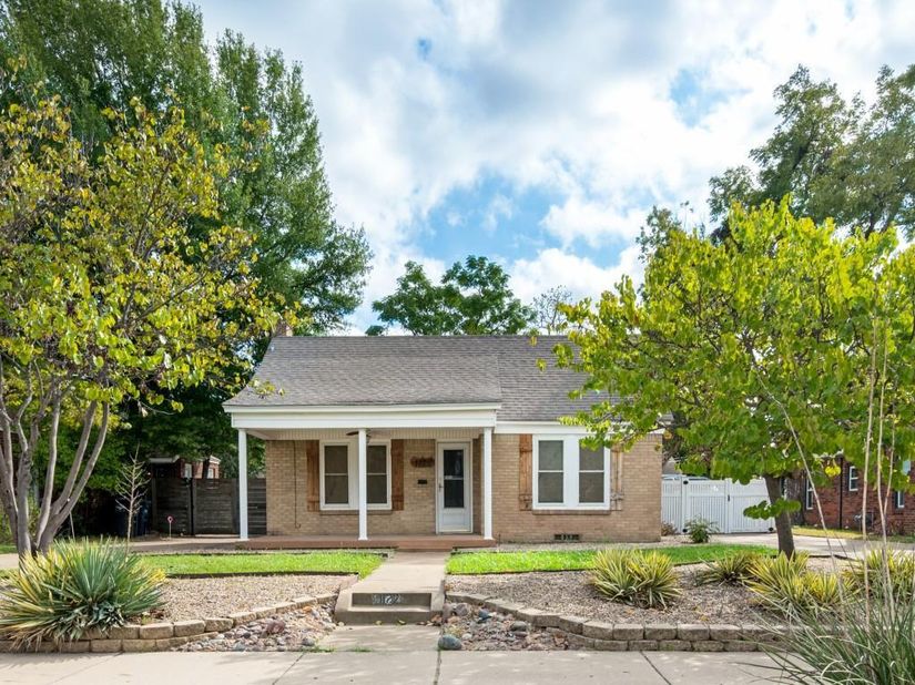1122  Bonnie Brae Avenue , Fort Worth Texas 76111