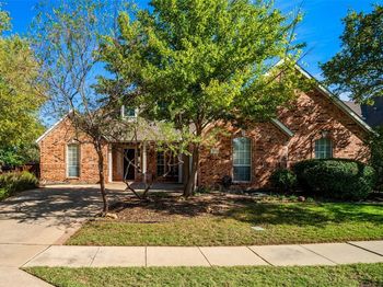 701  Crabapple Way 