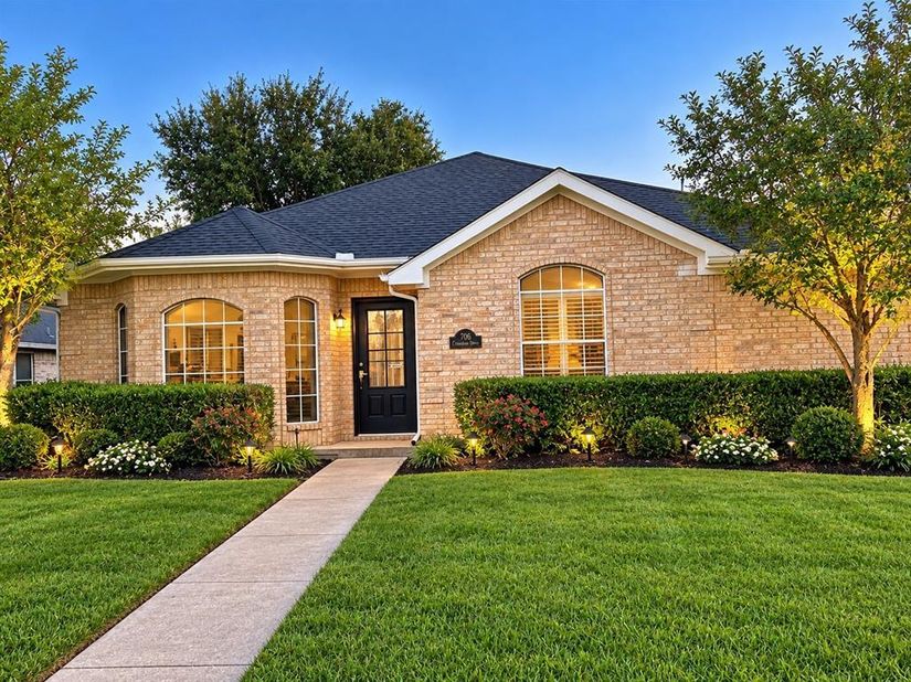 706  Crenshaw Drive , Cedar Hill Texas 75104