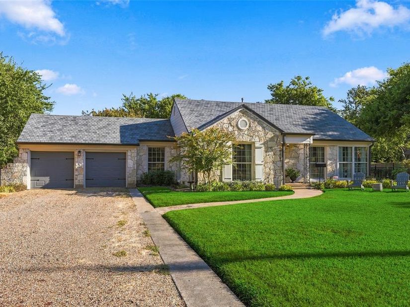 9807  Redondo Drive , Dallas Texas 75218