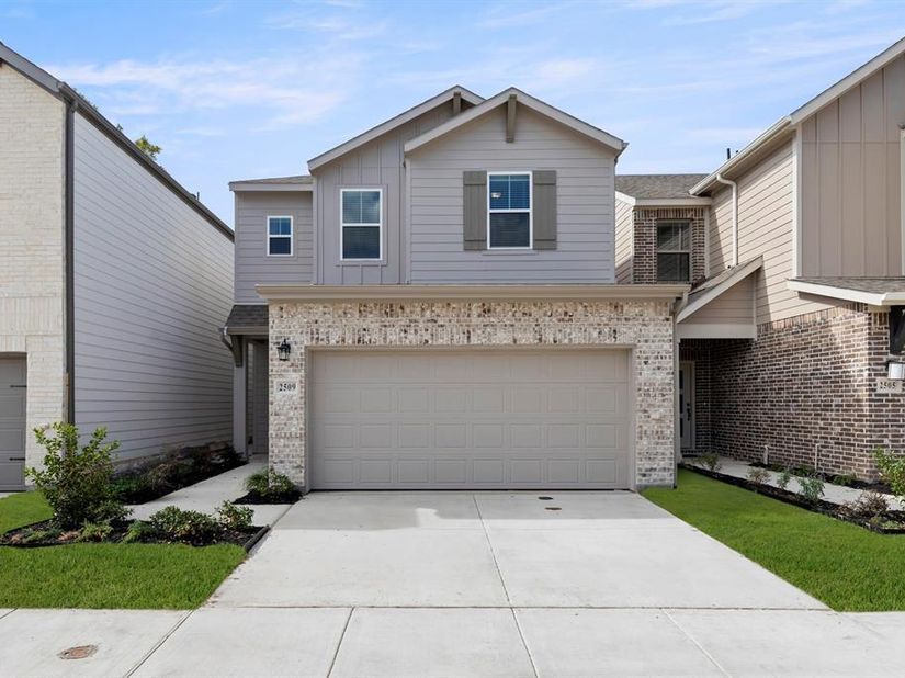 2509  Lost Maples Lane , Dallas Texas 75228