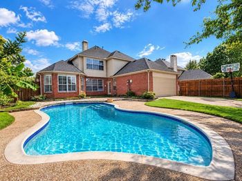 1524  Santa Fe Trail 