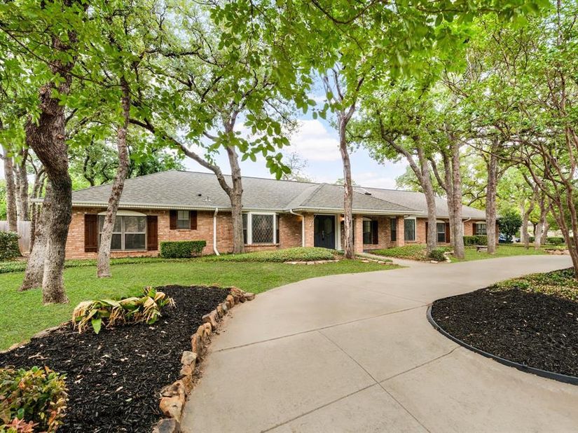 2  Lake Forest Drive , Trophy Club Texas 76262