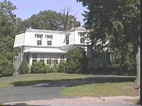 64 Main St, Walpole MA 02081