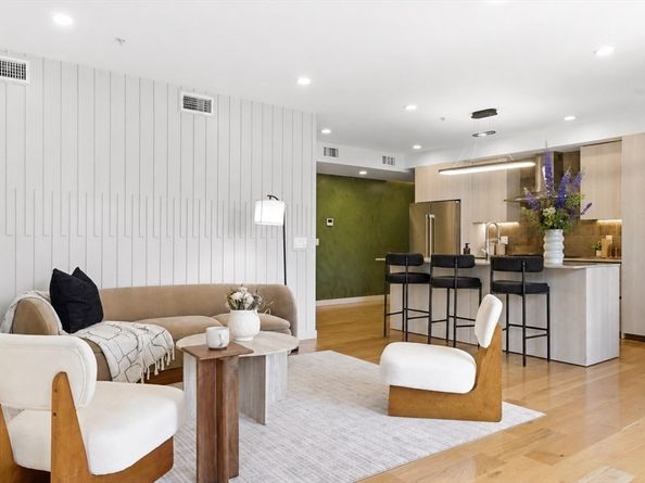 187-191 Condor St 5, Boston MA 02128