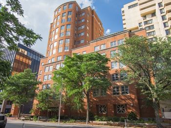 931 Massachusetts Ave